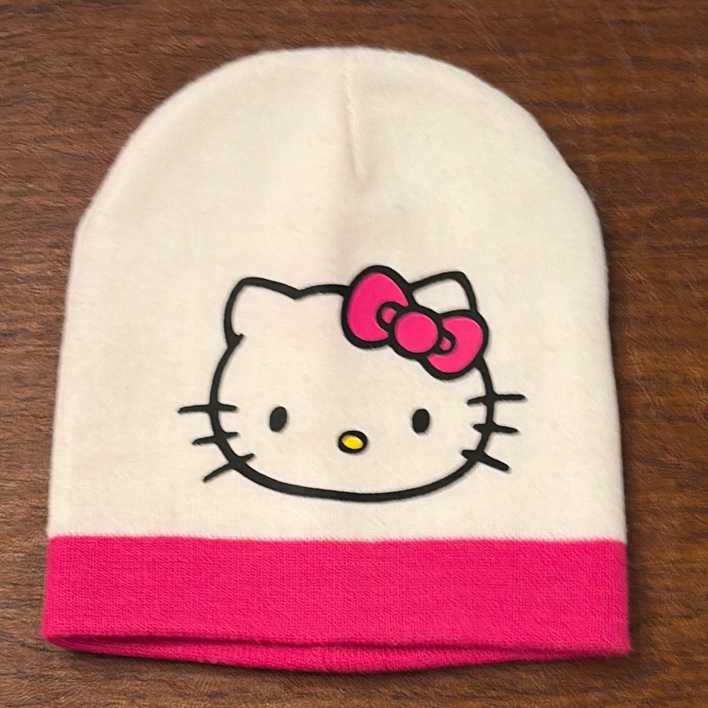 Hello Kitty Beanie NWOT